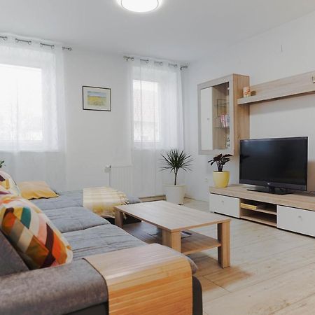 Pri Neji Apartment Postojna Ngoại thất bức ảnh